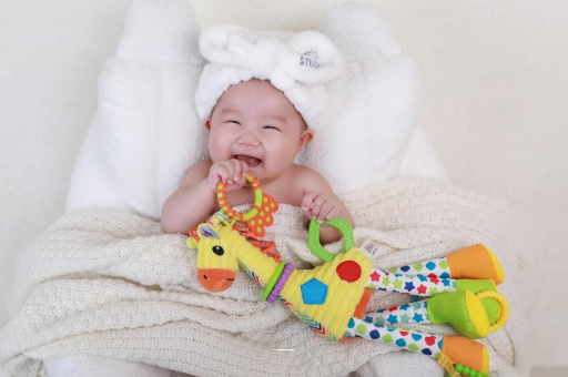 成都试管代怀1岁宝宝流鼻涕打喷嚏